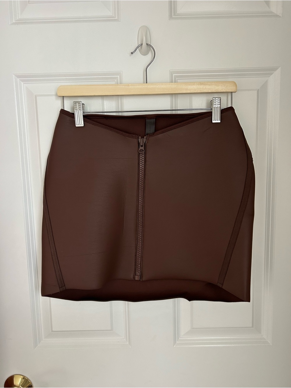 SKIMS NWT Rubberized Swim Velcro Scuba Mini Skirt